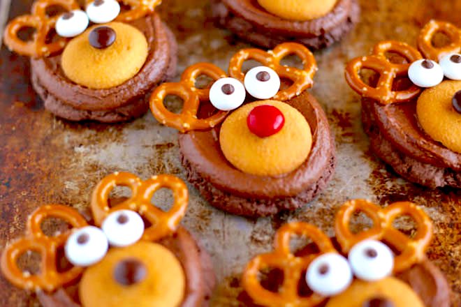 Christmas Dolliday Treats: Thread