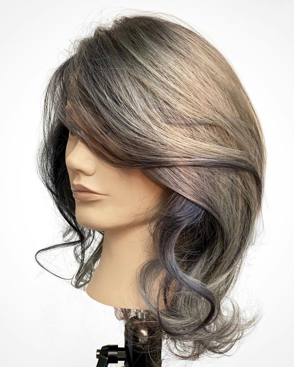 PivotPointIntl's tweet photo. Transformation Tuesday 🐛🦋 #ColorSpaceHair #HairColorMagic #PivotPoint #LearnForward (📸: lupevoss) https://t.co/O5fZ4pVic3
