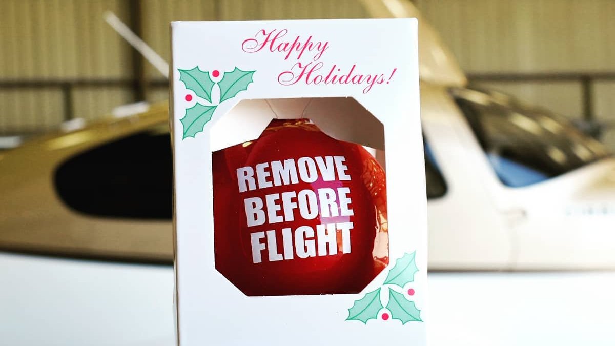 FallonPilotShop's tweet image. There's still time! #StopByTheShop to grab your last minute gifts. 🎁

Christmas Week Hours:
12/23: 9am - 5pm
12/24: 9am - 12pm
12/25 -12/27: Closed

#shoplocal #shopsmall #flymlb #PilotGear #av8r #avgeek #PilotChristmasWishList