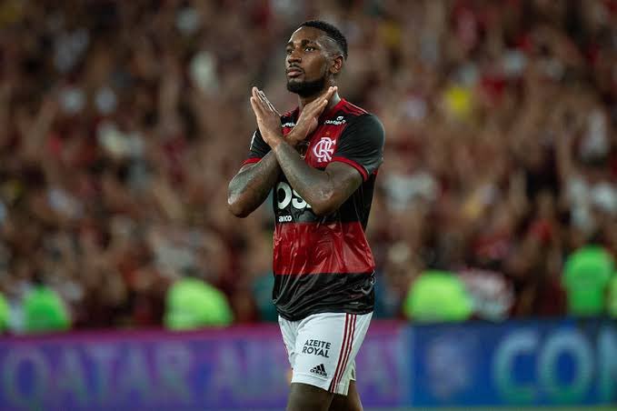badi_rodrig's tweet photo. O racismo não deve ter voz e nem vez, em nenhuma esfera da sociedade ou em qualquer grupo social ! Somos a voz , a luta o combatente a esse tipo de atitude. 
Todo meu apoio ao jogador Gérson.
#RacismoNao #RacismoNunca  #prefeituradeduquedecaxias #badiporumvoto @duquedecaxiasof https://t.co/yhvy4Qmqpd