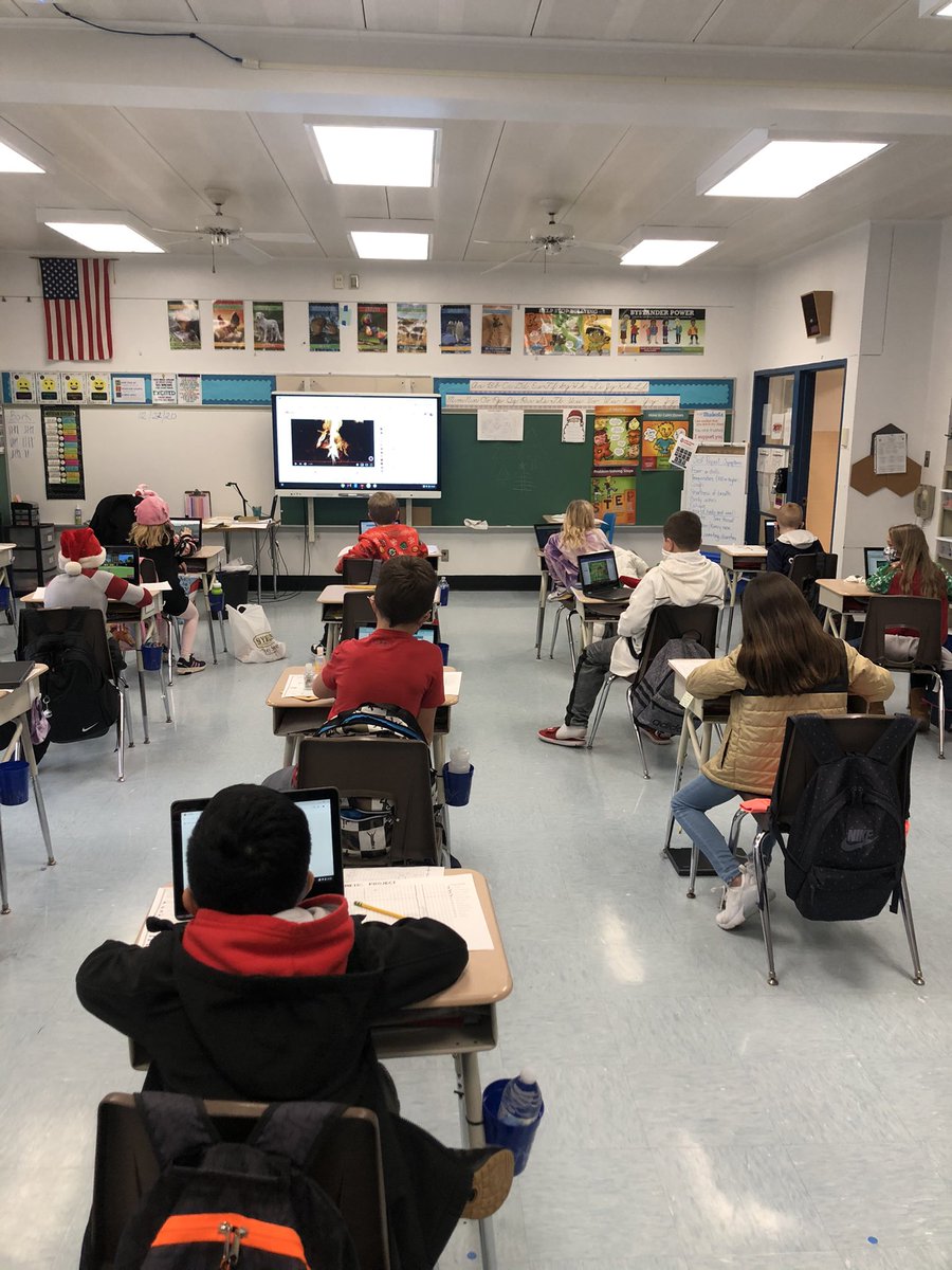 MGordonWYASD's tweet photo. Hard at work by the fire the day before holiday break!  These Bulldogs know how to do it!  #wyproud https://t.co/ij4RhwETXu