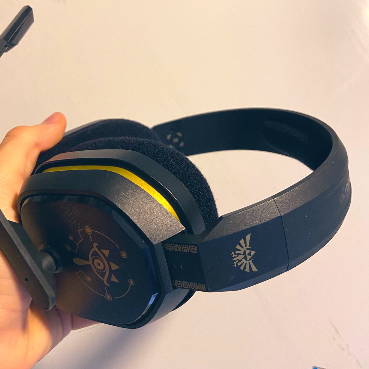 QuechoMaster's tweet image. En cuanto a diseño, dudo llegar a tener un headset tan hermoso como el Astro Headset de Breath of the Wild.
