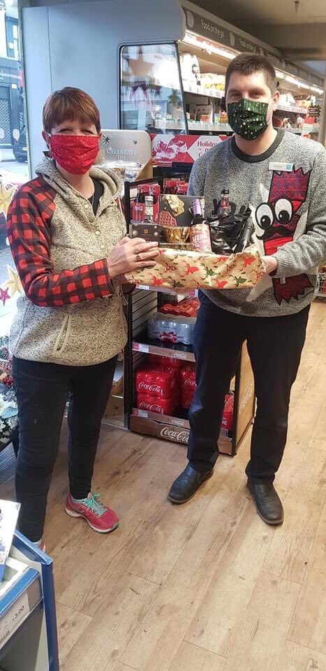 BindingMPioneer's tweet photo. Thanks Leigh on sea Broadway Co-op for giving 4 Acts of kindness to 4 community volunteers! @coopuk @coopukcolleague #IsWhatWeDo @LoveLeighOnSea @harpsouthend @LoveLeighOnSea @everythingleigh @LeighOnSeacom #actsofkindness https://t.co/xH034IBnAv