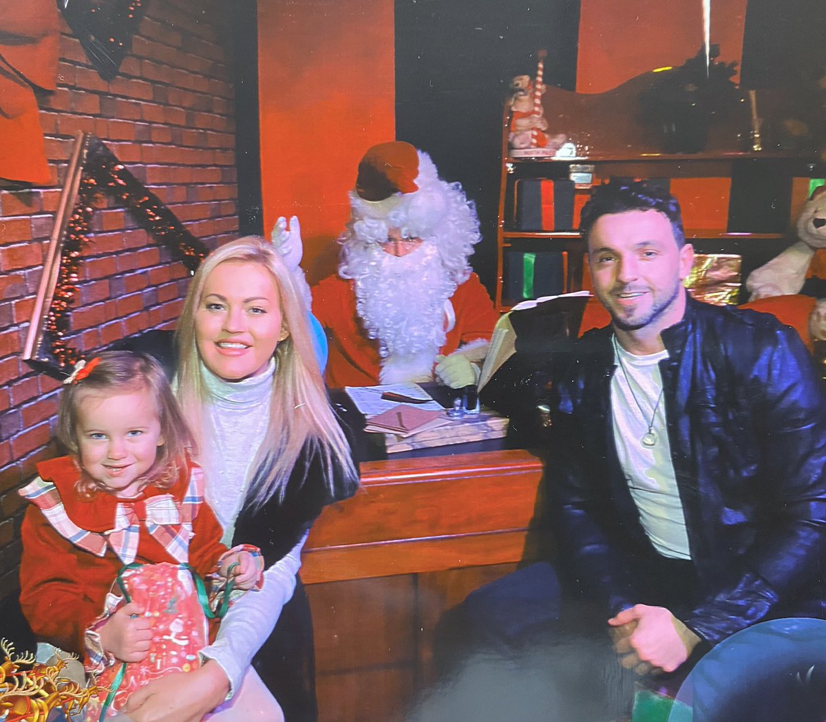 RPDFighter's tweet image. Beaux met The (Other 😉🦾💯) BIG Guy today 🎅  🎄 

#meetingsanta #merrychristmas #family #festive