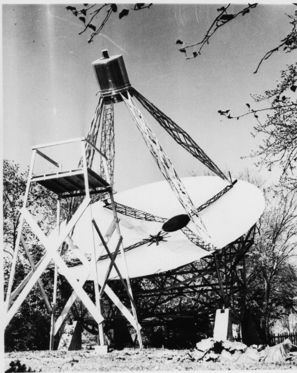 Reber applied for jobs that would allow him to work with Jansky at Bell Labs, but it was the Great Depression and they simply weren’t devoting any resources to that sort of work. So in 1937 Reber built his own 9m radio telescope in his back yard.  #TeamRadioImage: NRAO