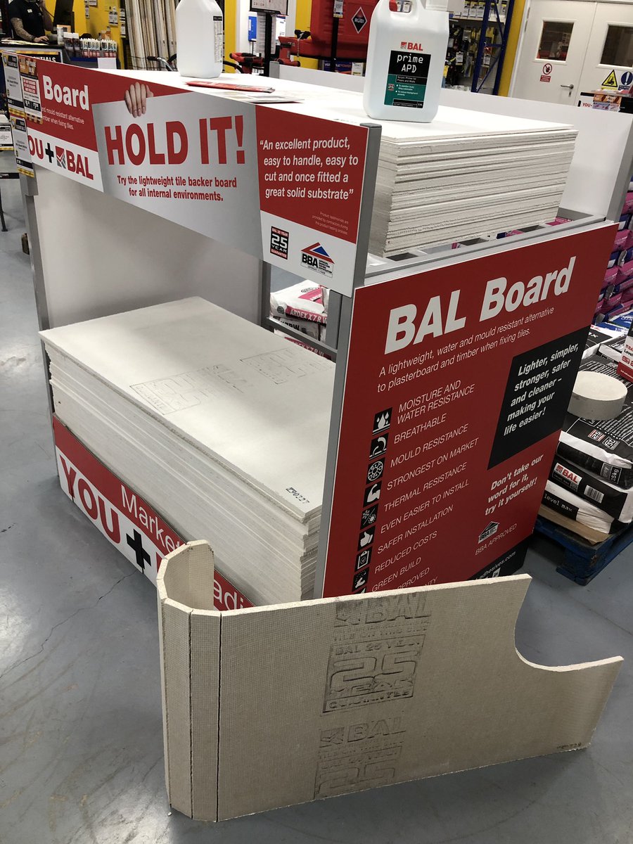 BALtiling's tweet photo. Fed up of carrying heavy backer boards up flights of stairs? Did you know that BAL Board is 15-35% lighter than standard cement boards? Lightweight, but strong, holding up 100kg per m2. #tiles #tiling #baltilekings #backerboard #tilebackerboard #balboard #baltiling https://t.co/VFYeMnzPBk