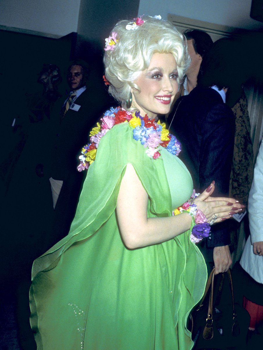 Christmas Dolliday Treats: Thread