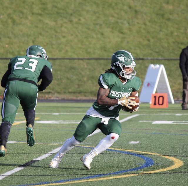 MvilleMustangFB's tweet photo. Out of state players have made huge impacts at the ‘Ville! These 2 All-Conference players had huge 2019s and look to break out again next Fall. 

TE Kyle Tuohy: Orangeville District (ONT) 

WR Toure Hall: Stratford HS (CT)

Who’s next? #StangGang 🐎🐎 https://t.co/eMmToMERgA