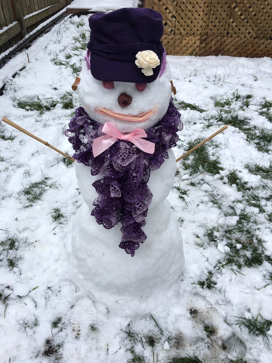 Inspireus55's tweet photo. Frosty never looked so pretty please click to view my snow lady #frosty #frostythesnowman #snowlady #snowman #snowday #yardfun #HappyHolidays #outdoors #greengrass https://t.co/w5G5TRwvOC