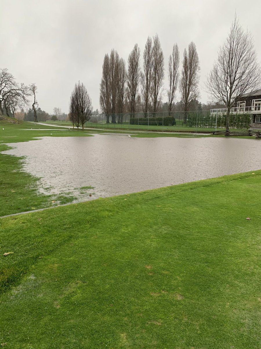 CedarHillGolf's tweet photo. Winter storm has lead to a closure today. https://t.co/h0TTLgD1Yz