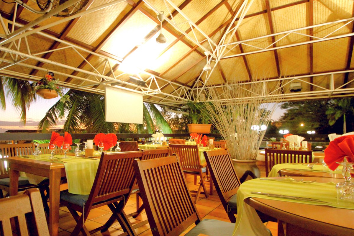 CeInfluence's tweet photo. KARIBEA HOTELS
Pour prendre du recul, inviter ses clients, récompenser ou souder son équipe ? Les îles de la Martinique et de la Guadeloupe vous offrent tout cela et plus encore ! 😋

➡ https://t.co/sMpMgK6S7I https://t.co/Audv0hnEzB