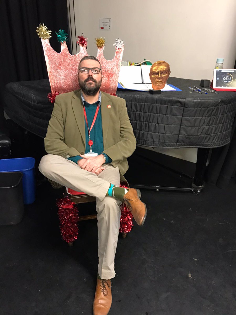 PrebendalBoard's tweet photo. After a few tasks (9 actually!), time to "relax" with a TV recording, followed by Evensong. Part 2 of Taskmaster after supper. #ChoirWeek #ChoristerLife #busyboys #prebendalTM https://t.co/GJhGimU9ZP
