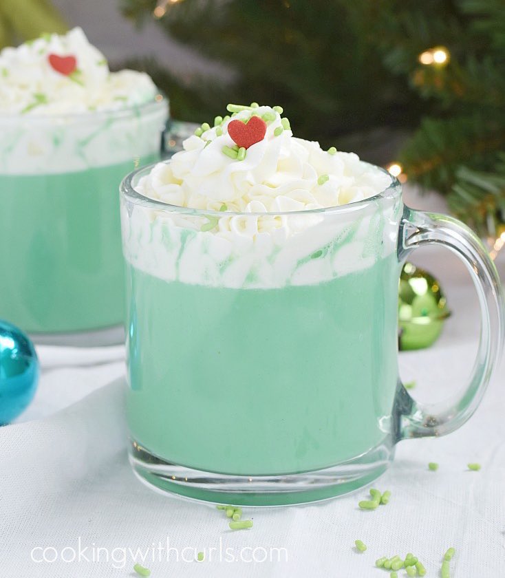 Christmas Dolliday Treats: Thread