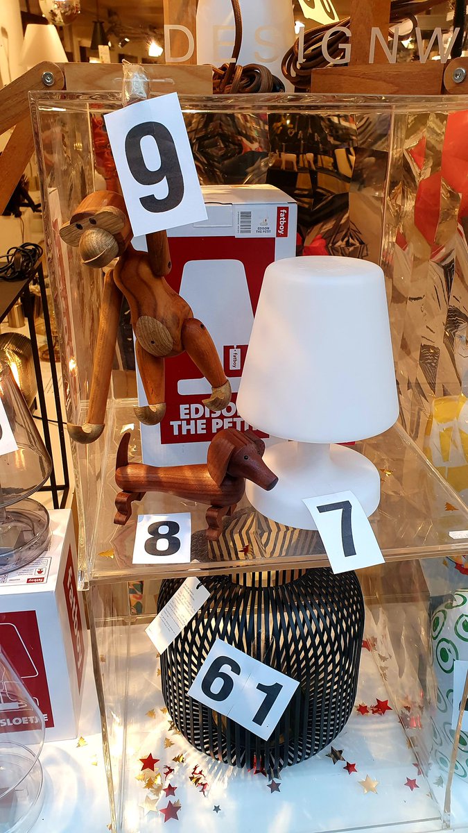 ETALAGE WINKELEN BIJ ERIC STEENBERGEN!
Loop eens langs onze winkel en bekijk de etalage. Onze top 5 staat erin, samen met vele andere artikelen!!
Bel het nummer door van jou favoriete artikel dat je wilt aanschaffen en wij regelen de rest!
bel 058-2125600
ericsteenbergen.nl