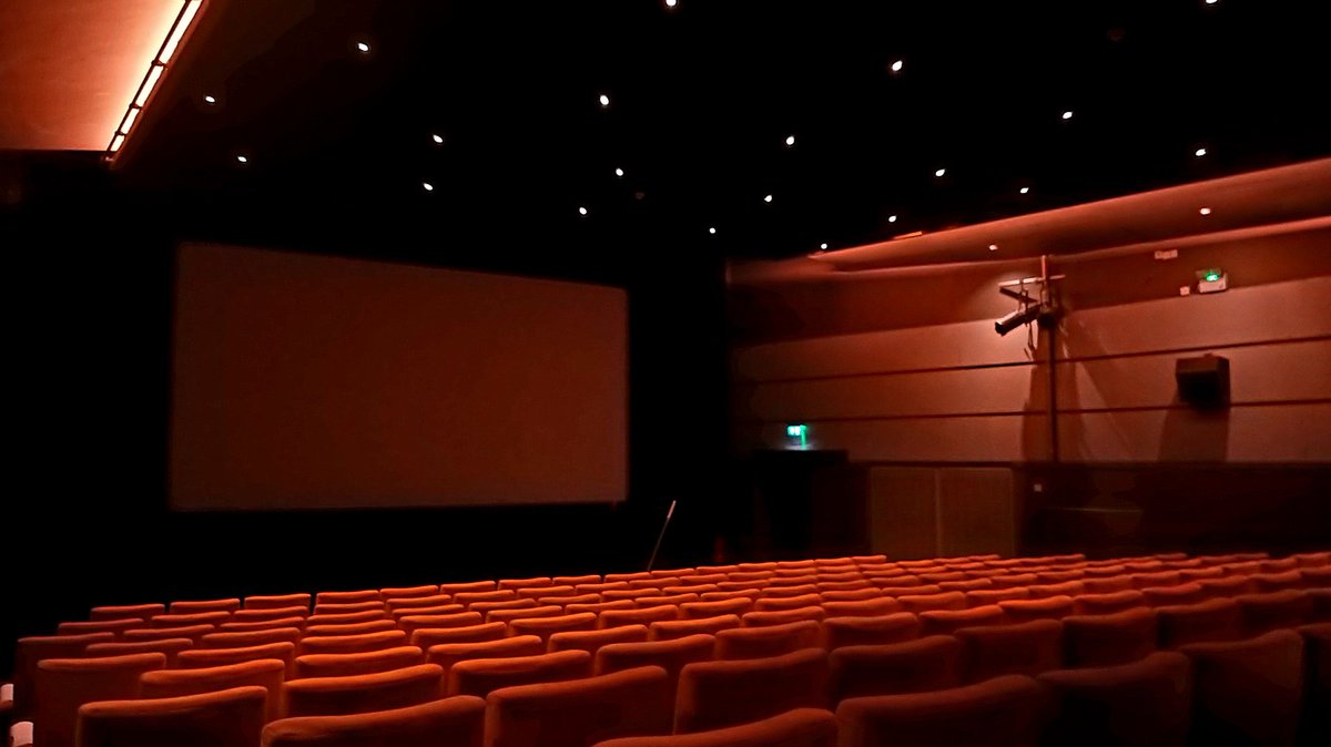 RoseCButler's tweet photo. Missing the cinema so much💔. Look how snazzy screen 3 is looking after its lockdown makeover! Can't wait to be back in here 😍🎟 @showroomcinema https://t.co/ZCY6LewjMy