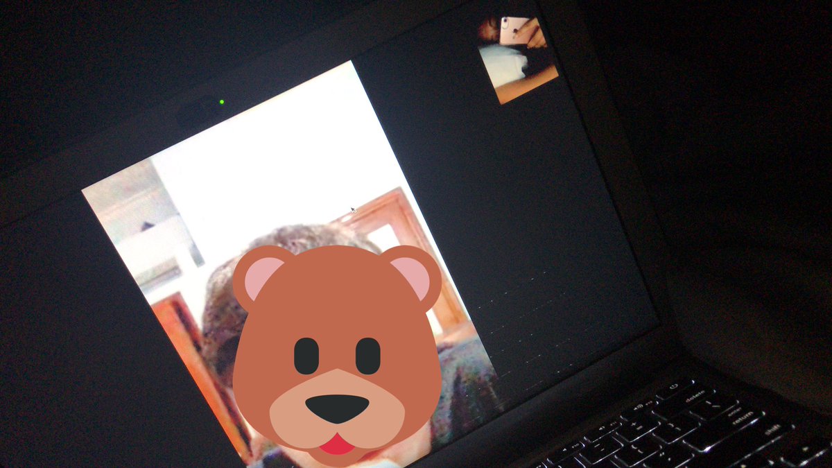 ninisputri's tweet photo. Dat before-sleeping-routine. Long distance? Kuningan-Tanjung Duren :) https://t.co/wtsgI435Bt
