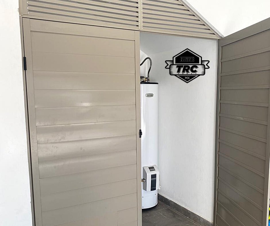 ayvtrcperez's tweet photo. El color no se agrega para hacer agradable el diseño... ¡Lo refuerza! 

#puertas #puertasbonitas #puertasmodernas #puertasdealuminio #puertasdeservicio #aluminio #trc #torreon #mexico #arquitectura #arquitecturaydiseño #diseñodeinteriores https://t.co/PmoCKxG5dA