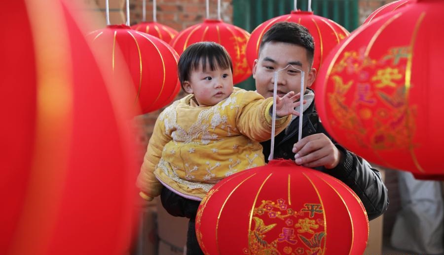 GlobalGloclink's tweet photo. Lunar New Year and Suppliers work schedule in 2021

The dates for celebrating the New Year in European countries differ from the dates of the #LunarNewYear. Thus, companies should take this fact into account and carefully plan their business with #China in advance. 

Photo: CCTV https://t.co/5uYow4rOXD