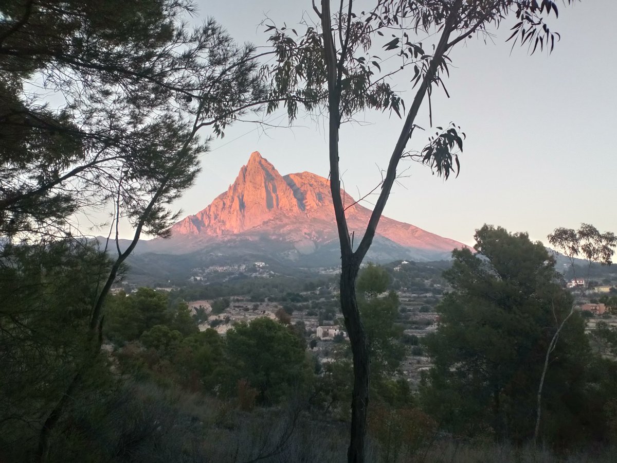 MarkEdwardsrock's tweet photo. Puig Campana this evening https://t.co/IO9nJImrGJ