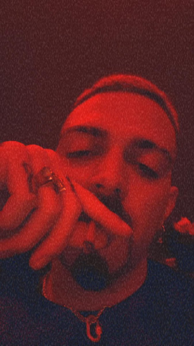 “Desde criança que tou no move
Pra tar como eu quero 
Pensa que a minha vida é um movie
Mas sabe 0” 💨