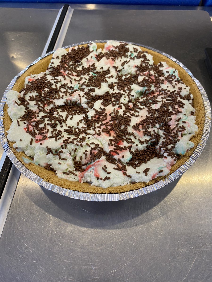 MortDairyIC's tweet photo. Check out this custom peppermint stick ice cream pie with Chocoalte Sprinkles someone ordered! Don’t miss out call us ASAP to get a custom ice cream pie for Christmas, they must be ordered in advanced! And we have just a few select unreserved Grandma’s Pies, call 860-666-8219 https://t.co/CdR61F1T4B