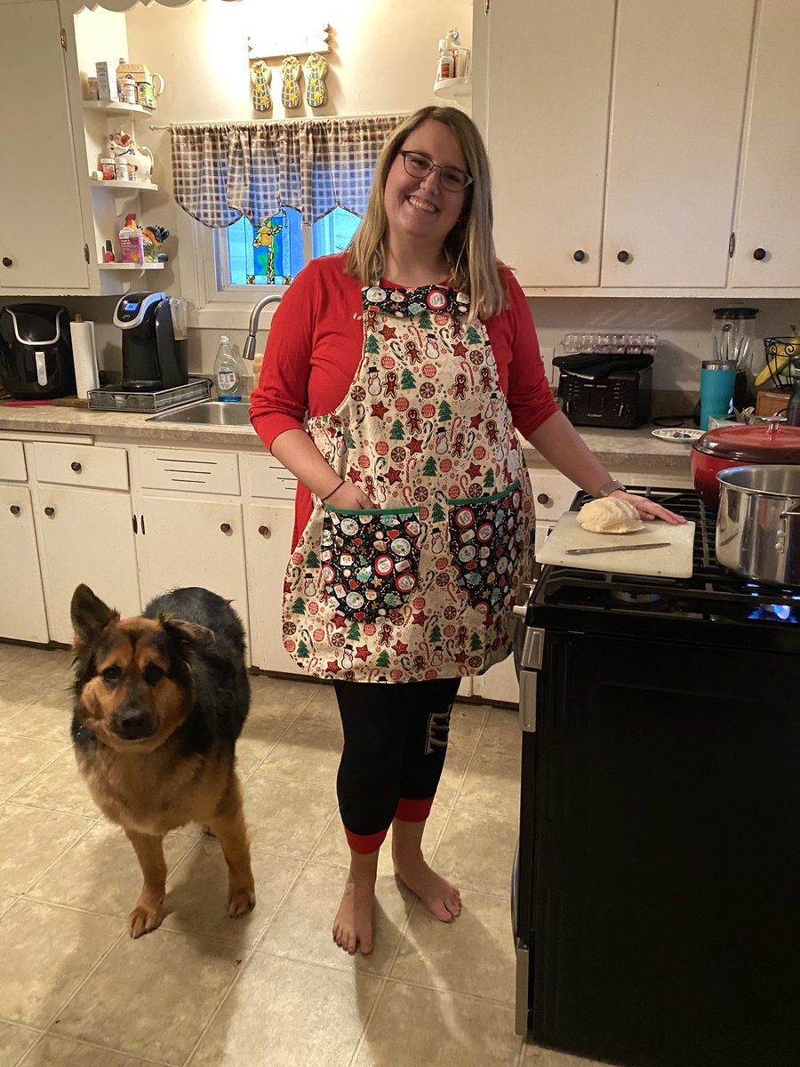 MissRose3rd's tweet photo. A student’s grandma made this amazing apron for me. I already got to put it to use working on our traditional Christmas dinner prep! ❤️🎄 https://t.co/lUxwBUDaQo