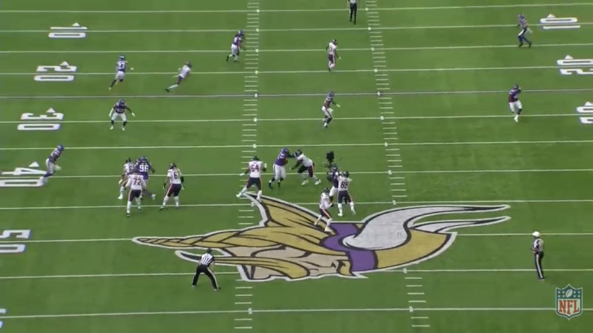 The moment he saw Harris’s hips turn with Miller the balls needs to be thrown to Mooney now. These are the same anticipation/processing issues we are still seeing from Mitch in an extremely simplified game plan