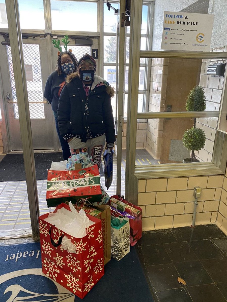 CarletonCougars's tweet image. Our partnership with the Junior League of Detroit has blessed Carleton once again. 10 families were surprised with gifts for the holidays. Some came up to the school while others heard knocks at their door, but all were appreciative &amp;amp; full of smiles.   #Carletonrocks