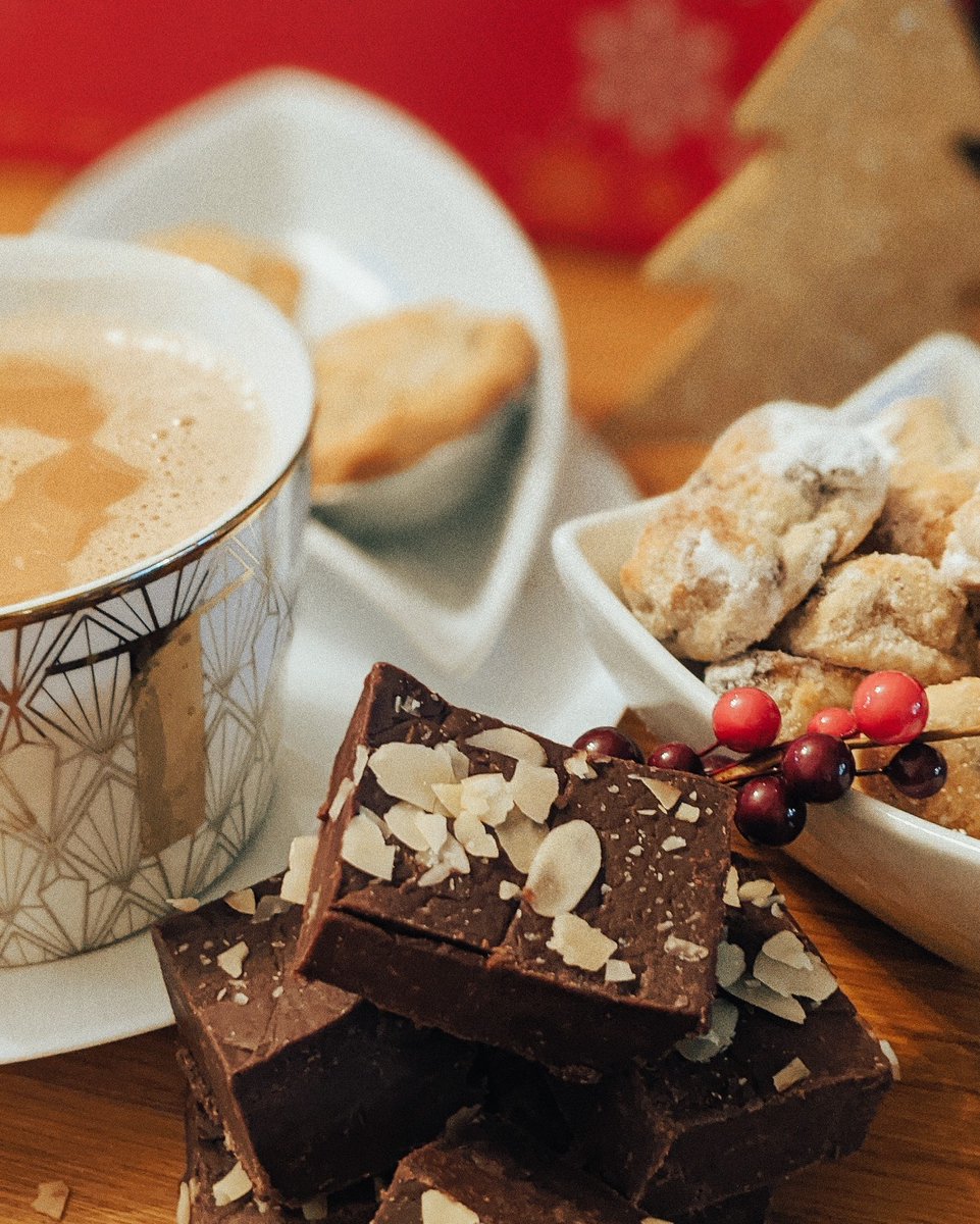 _cuppachai's tweet photo. Sending Christmas love and wishes 🎁

#chai #chaitea #shopsmall #SupportLocalBusinesses #sidehustle https://t.co/1NvBETGNG0