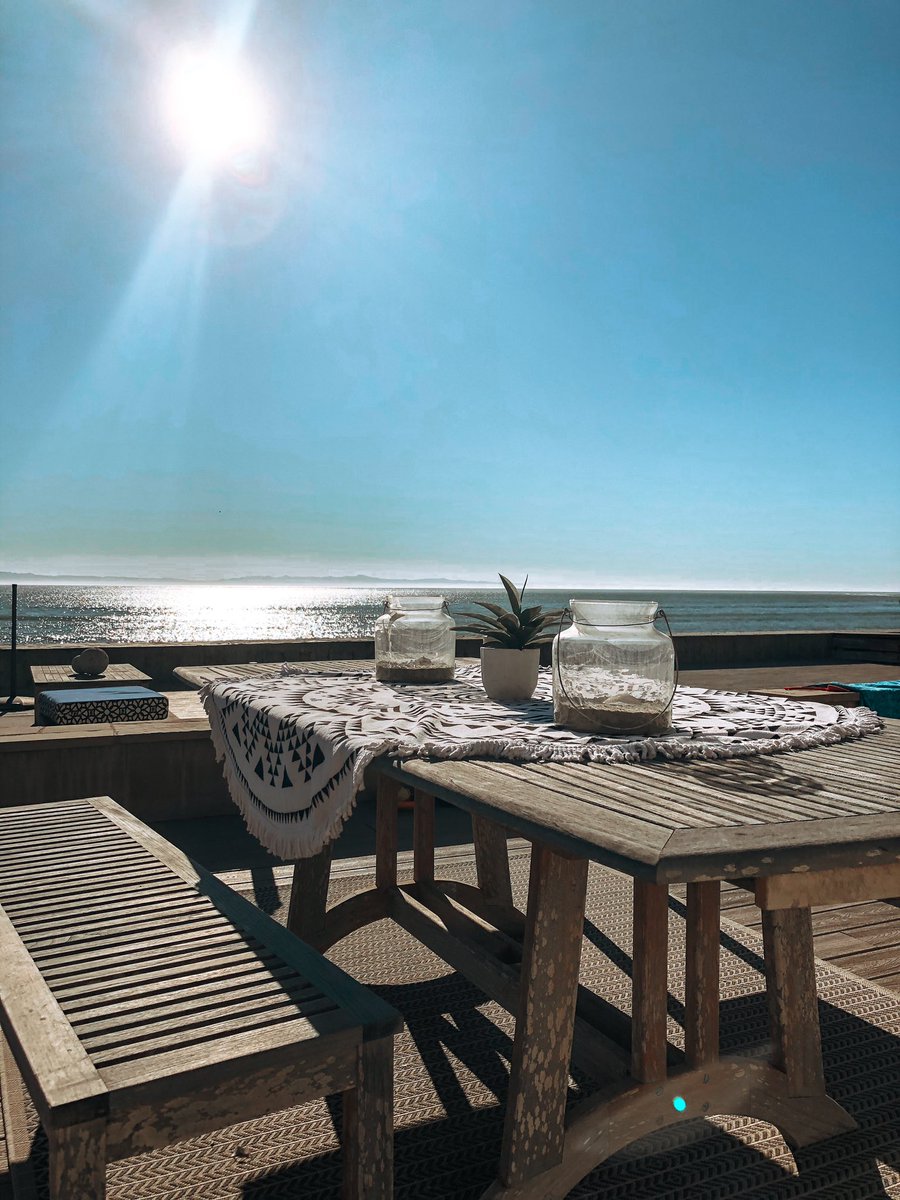 SHADED_malibu's tweet photo. Are you hoping for a white Christmas ❄️ or a sunny and warm California-esque Christmas? ☀️ 

#almostchristmas #roundtowel #ig_california #malibucalifornia #sandinmytoes #shopinmalibu https://t.co/PFq3tk5AnM