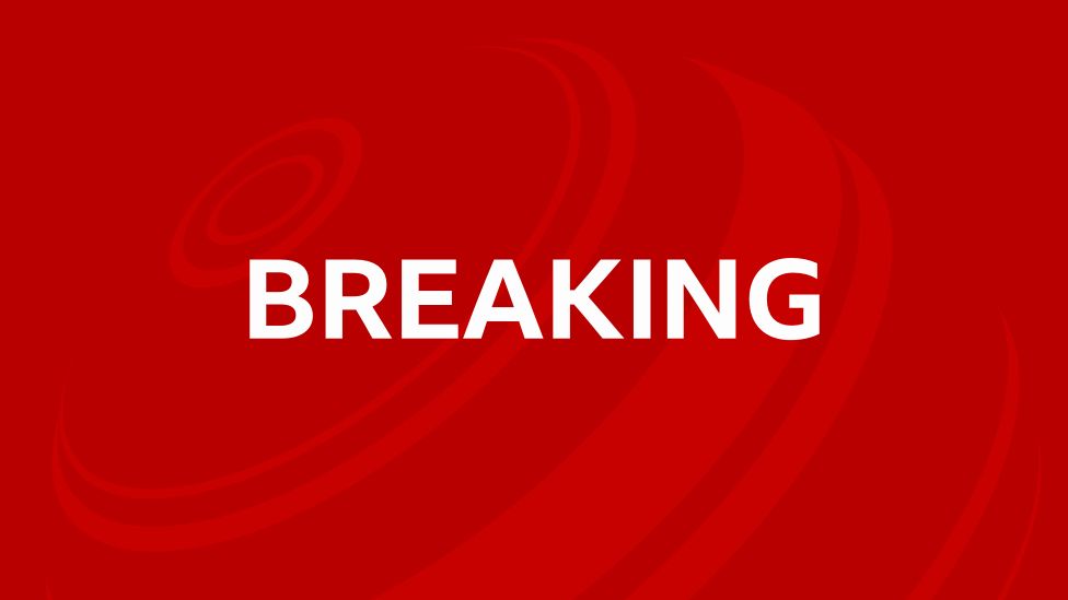 Nicola Sturgeon 'broke Covid rules at funeral'
bbc.co.uk/news/uk-scotla…