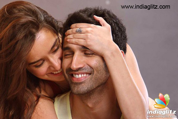 chupkarjabhai's tweet photo. Aditya roy kapoor and shraddha kapoor is hands down the best onscreen bollywood couple of this decade❤️❤️ like I was so obsessed with them.
#Shraddhakapoor #AdityaRoyKapur #EndoftheDecade https://t.co/LaF4lOhDNi