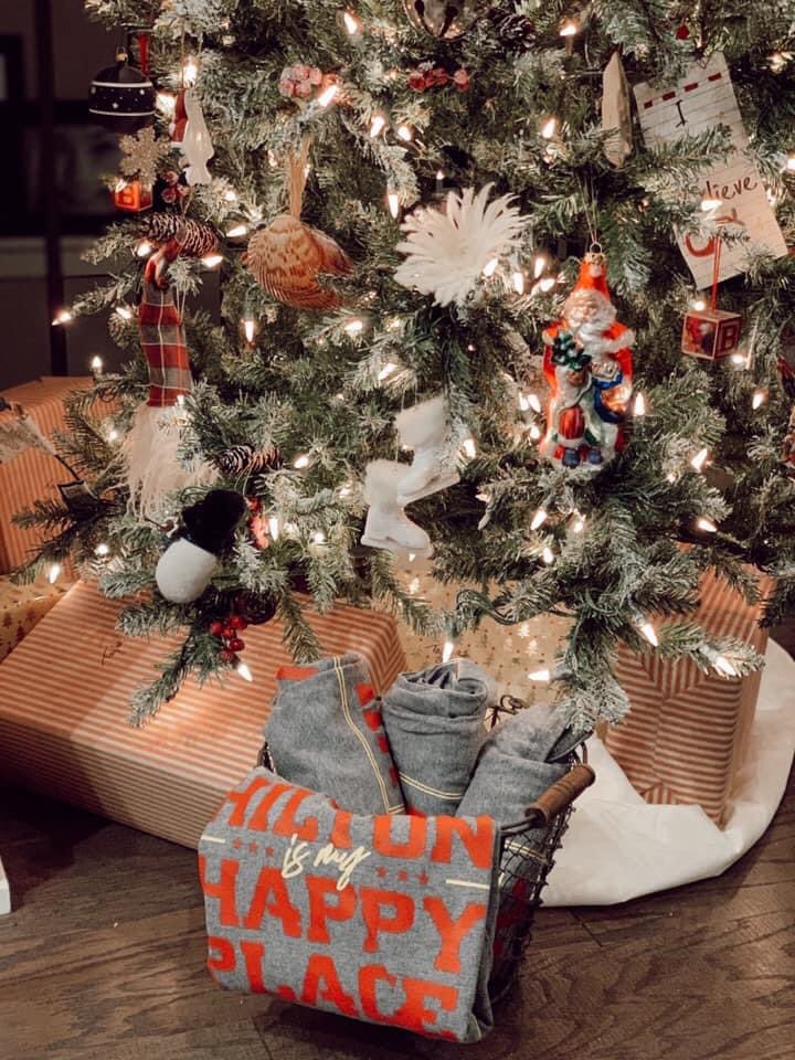 nancy_lehman's tweet photo. ISU fans!! If you need a last minute xmas gift, check out these Hilton shirts. They make great stocking stuffers. $15 dm if interested. https://t.co/wM952x0pqI