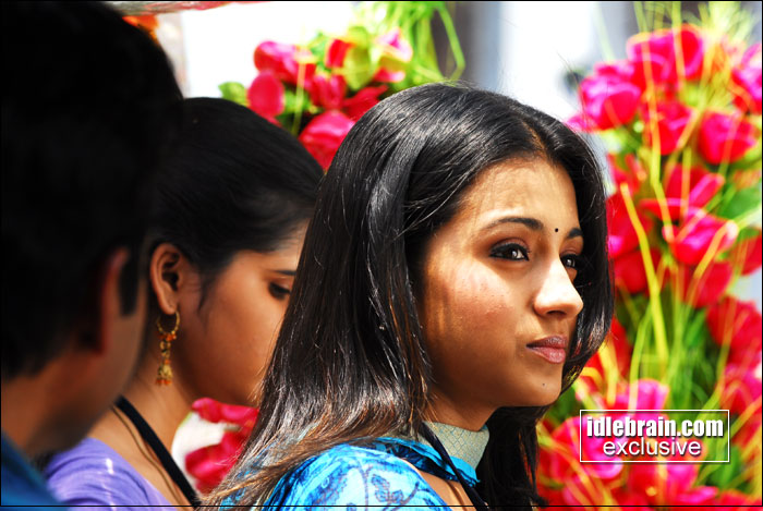 Ep3CYbCVoAAsB_i?format=jpg&name=900x900