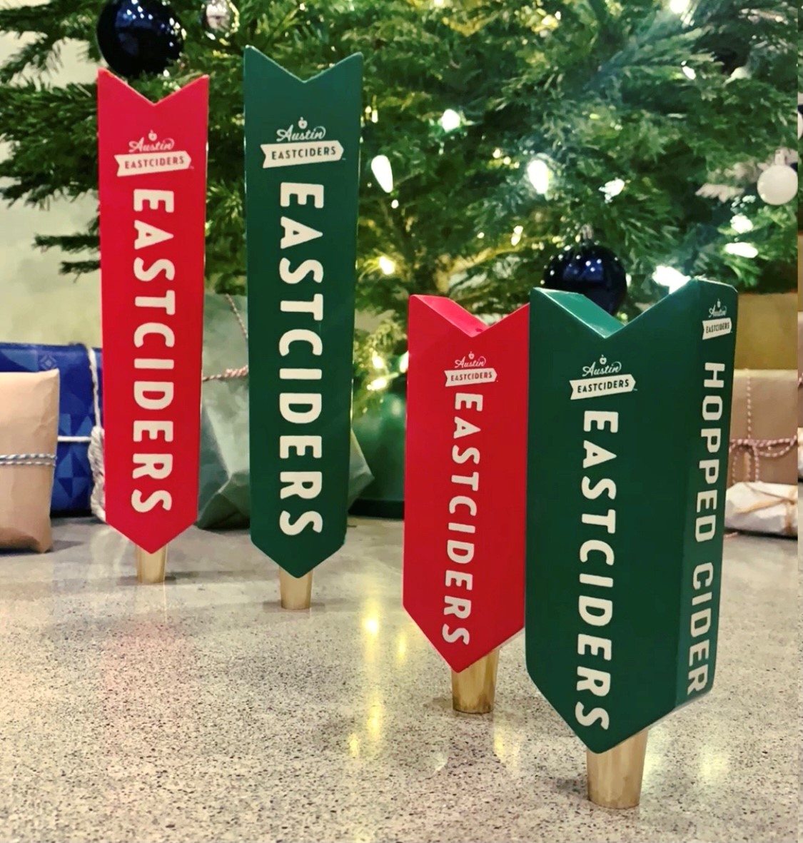 🍎🍏Just hear those sleigh bells jingling, ring ting tingling too. Come on it's lovely weather for an Austin Eastciders or two! 🍻 #Taphandles #SellMoreBeer #MadeForCraft ⁣#austineastciders #eastciders #cideryall #cidercraftedlighter #glutenfree #craftcider #hardcider