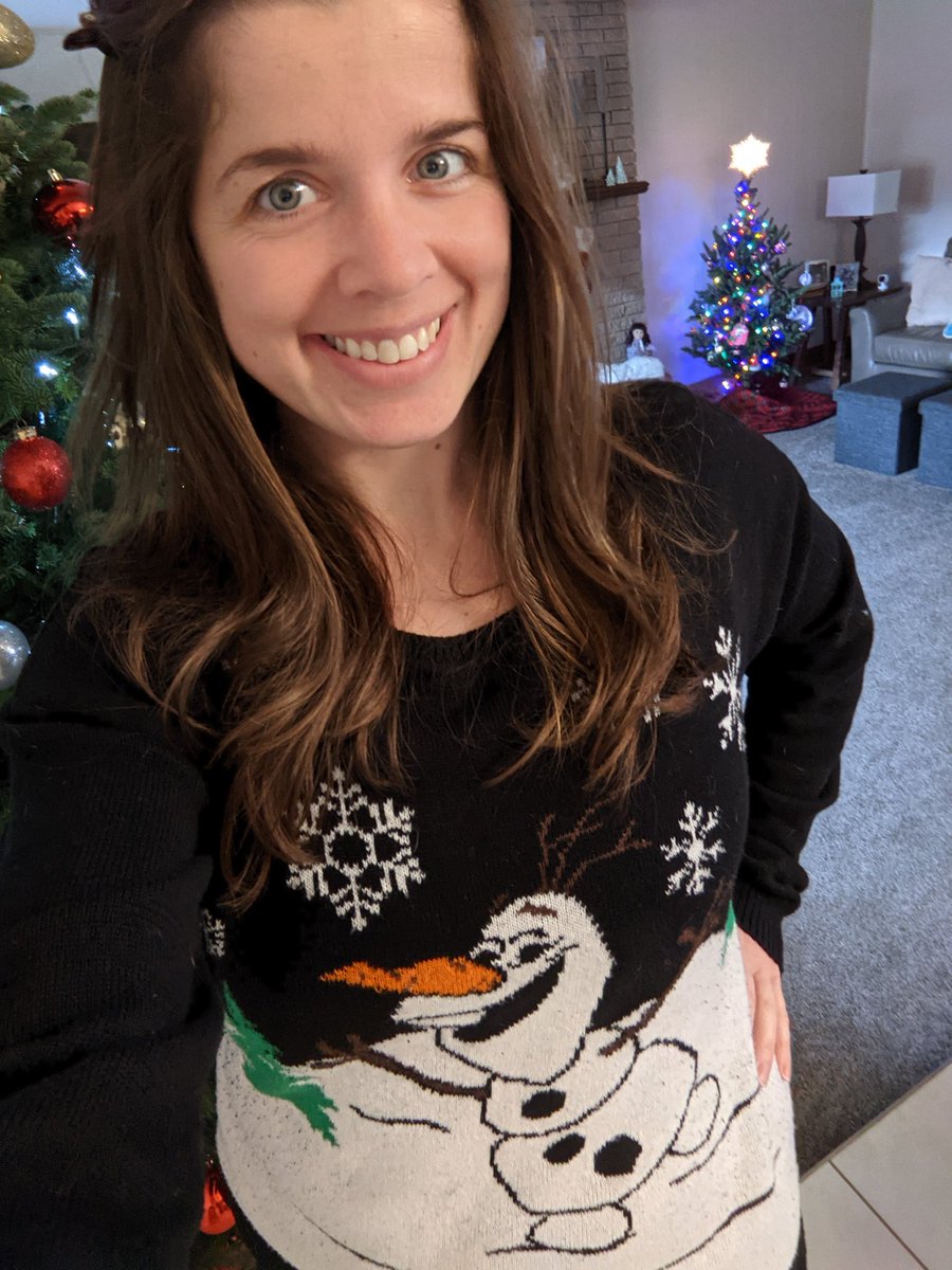 LewisTweets130's tweet photo. #olaf #uglysweater https://t.co/EiQ4wwPX2e