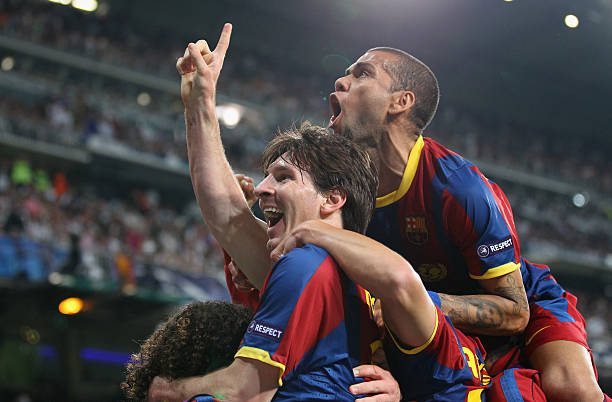 BUUUUUUUUUUT DE MESSI !!!Il reçoit un centre d'Afellay, qui lui permet d'ouvrir le score après 76 minutes de temps de jeu.Real Madrid 0-1 FC Barcelone