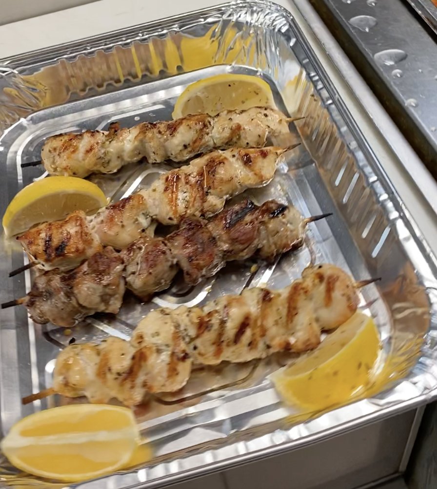 panamaresto's tweet photo. A sneak peek of your Holiday Greek feast 😍

Santa is on his way ready to deliver it!

Order now by calling us at one of our 3 locations. 📲

Jean-Talon: (514) 276-5223 
DDO: (514) 676-1096
Laval: (450) 934-8009

#GreekFood #HolidayMenu #Holidays #HolidayFeast #PanamaRotisserie https://t.co/4KVAy1TXnL