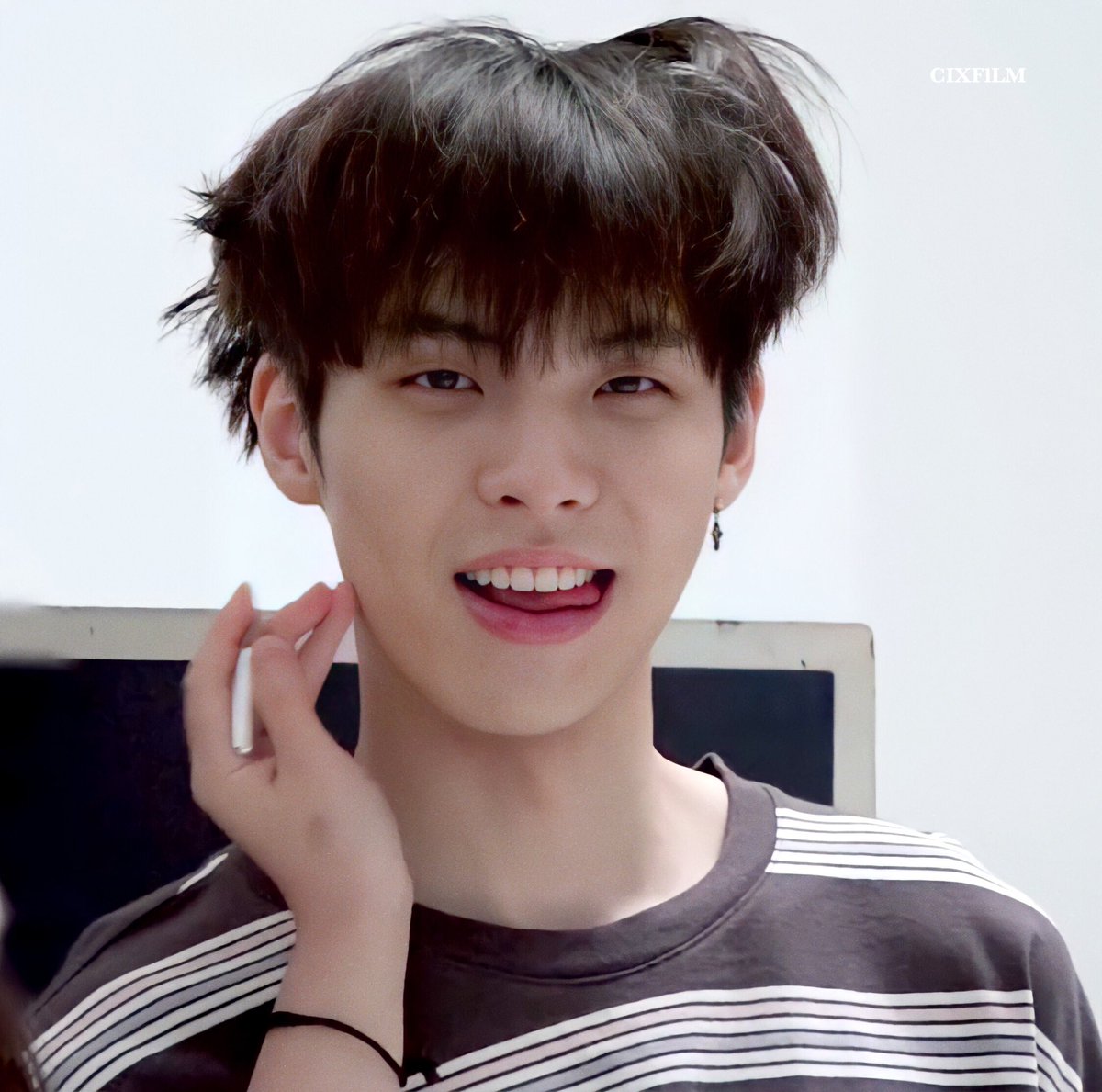 CIXFlLM's tweet photo. π
#CIX #μ¨μμ΄μμ€ #BYOUNGGON #BX #λ³κ³€ #CIXFlLM https://t.co/S8ec9HWwgV