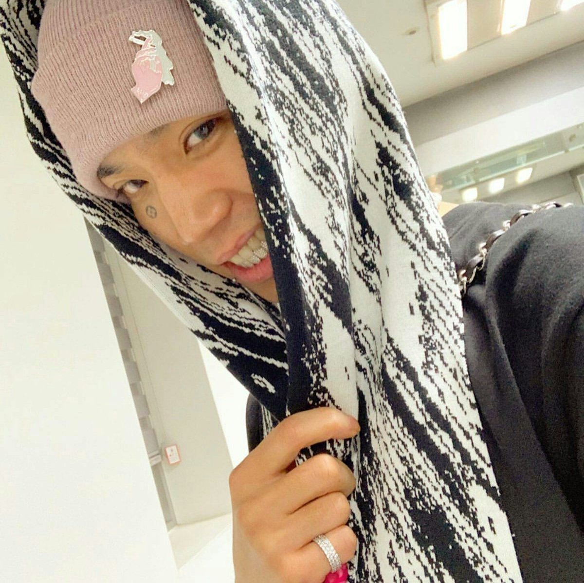 。　☆ 。　   ☆。　   ☆ ☆。　＼　　 ｜　　  ／。　☆     if loopy    is ur comfort person  click on this, u won’t regret it  ☆。　／　  ｜　　＼。　☆ 。　 ☆。 　　 。　　☆。