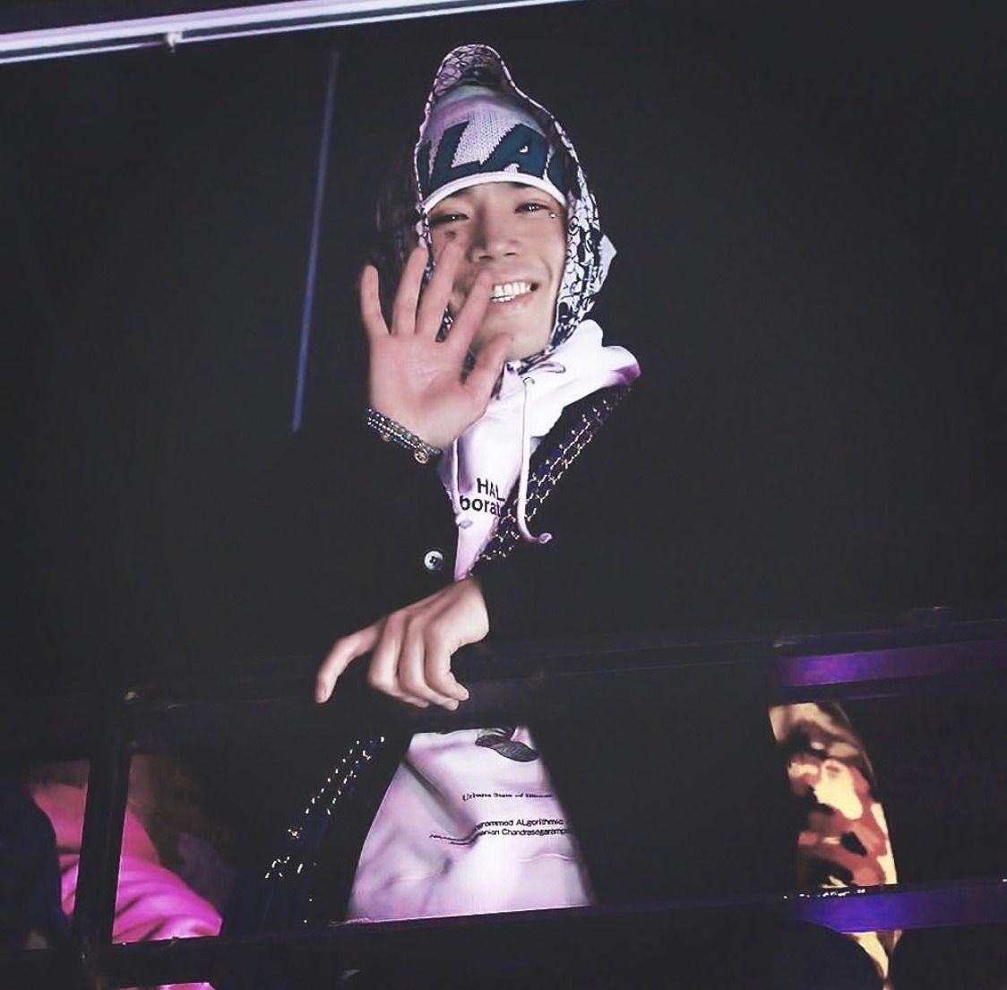 。　☆ 。　   ☆。　   ☆ ☆。　＼　　 ｜　　  ／。　☆     if loopy    is ur comfort person  click on this, u won’t regret it  ☆。　／　  ｜　　＼。　☆ 。　 ☆。 　　 。　　☆。