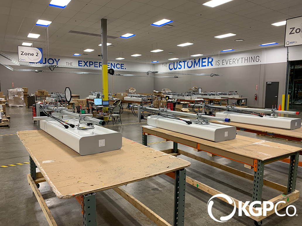 KGPCo's tweet photo. Photo feature :: At our Integration Center in Irving, Texas our AWTI team assembles customer equipment, like these antenna assemblies for our Tier 1 customers and deployments nationwide.
 
Learn more at https://t.co/cCDHLQVMlK https://t.co/2xEPBvhKDA