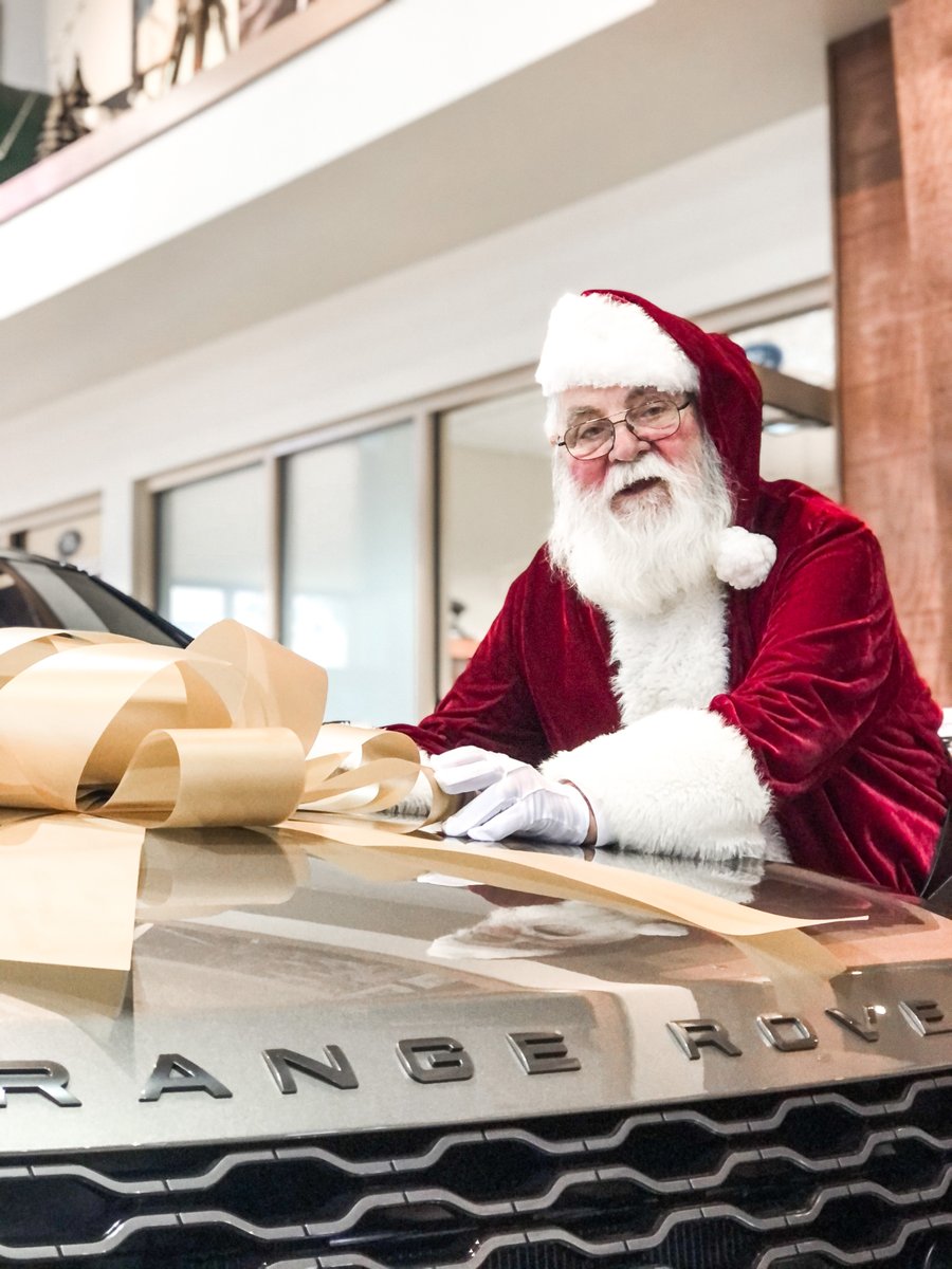 We have a special guest helping us wrap up some last-minute gifts.

Did you make it on to the Nice List? #3DaysToGo