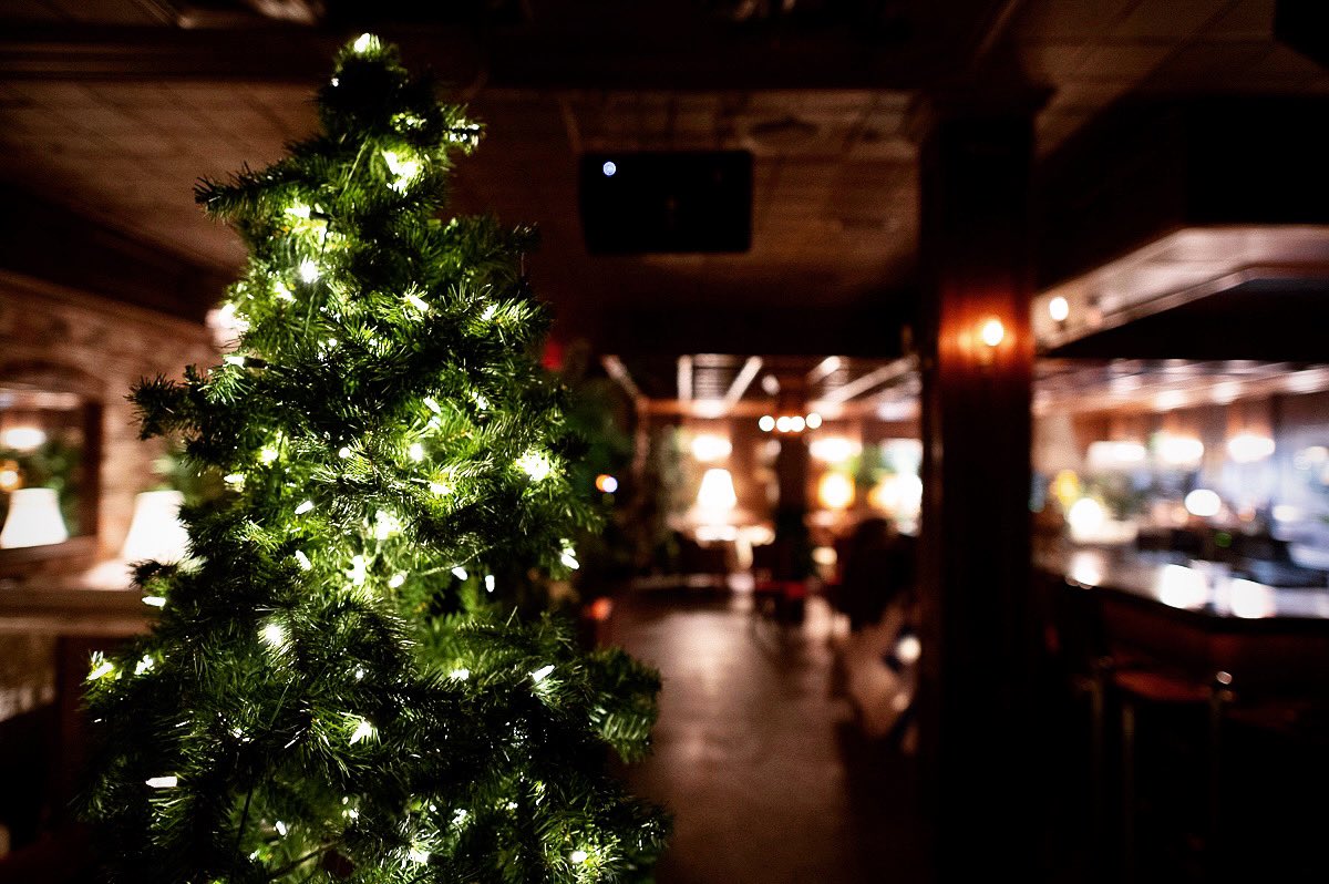 We’re wishing you peace, joy, and lots of love during this holiday season. Thank you for your support this past year and we look forward to uniting with you in 2021 🎄❤️

📷 <a href="/buntcake/">Dongbu San</a>