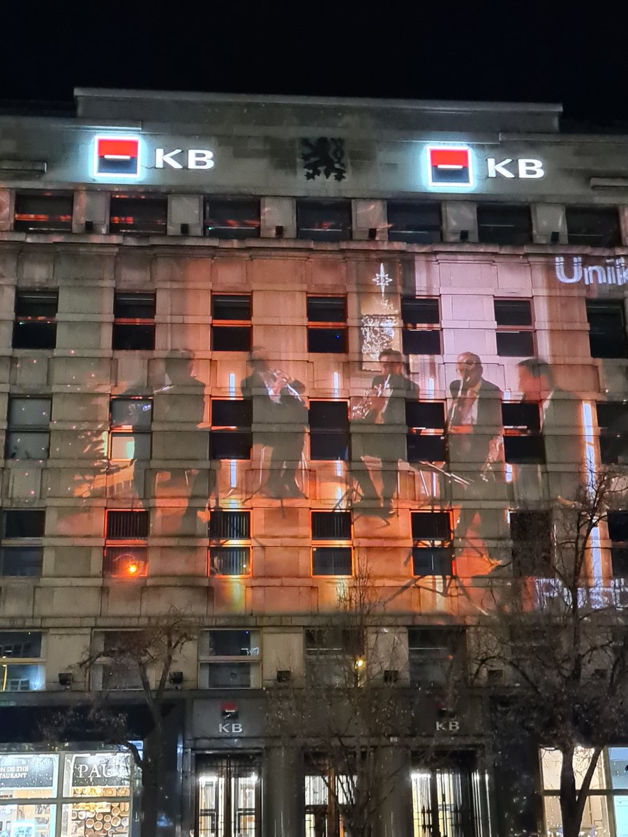 Jitka Haubova (@jhaubova) on Twitter photo Nesem vám noviny, Boccheriniho Menuet …. živý přenos vánočních písní @PKF_PraguePhil v <a href="/narodnigalerie/">Národní galerie Praha</a> a na budově <a href="/komercka/">Komerčka</a>. Děkujeme s <a href="/Mastercard/">Mastercard</a> za přízeň. priceless.com/kb #budoucnostjstevy Nesem vám noviny, Boccheriniho Menuet …. živý přenos vánočních písní @PKF_PraguePhil v <a href="/narodnigalerie/">Národní galerie Praha</a> a na budově <a href="/komercka/">Komerčka</a>. Děkujeme s <a href="/Mastercard/">Mastercard</a> za přízeň. priceless.com/kb #budoucnostjstevy