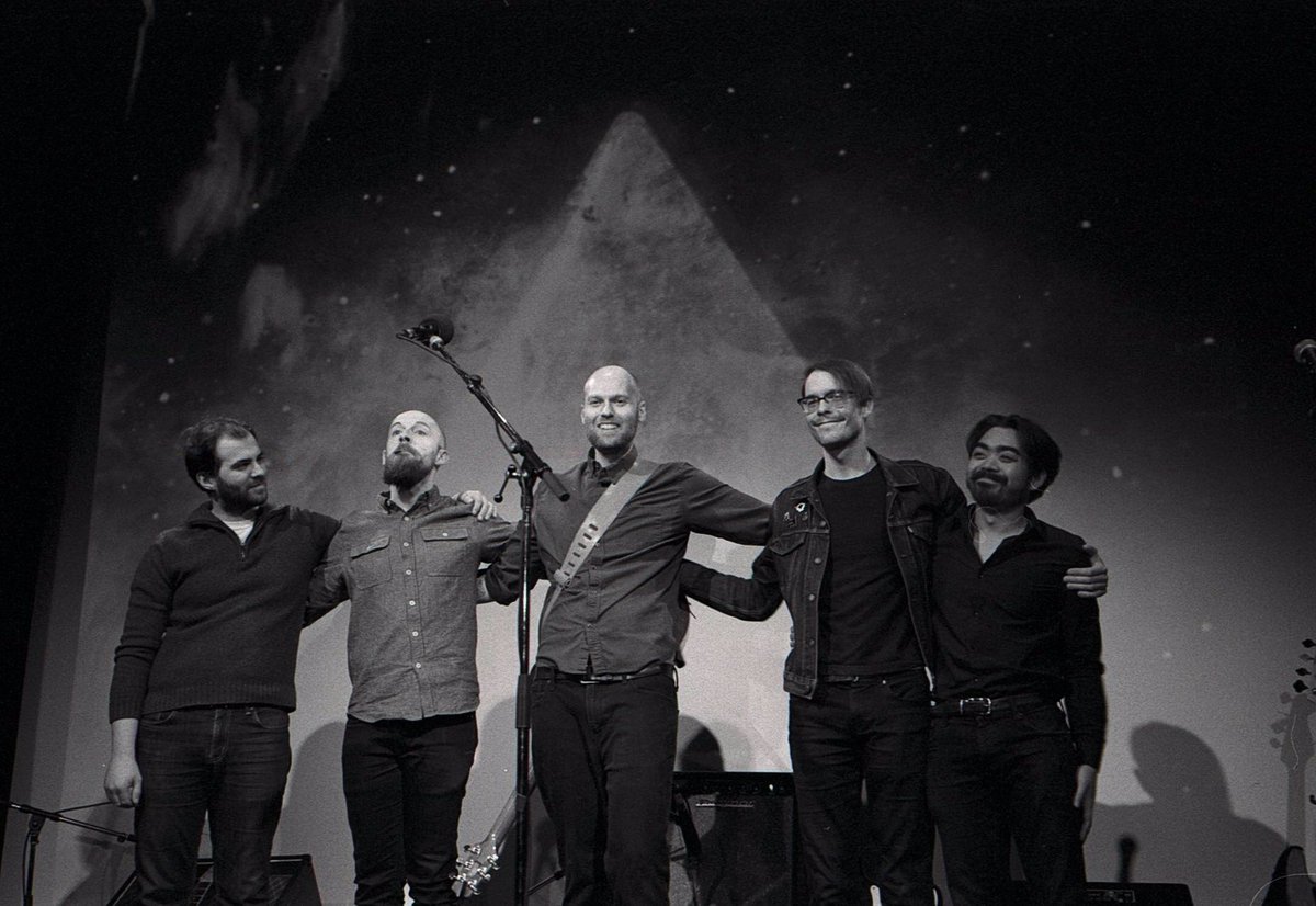 Announcing the release of a new live EP available only on EvanFreeman.ca! Featuring recordings from the Beyond the Stars album release concert as well as a radio spot on CJSW. Happy holidays! Thank you for your support. #livemusic #newmusic #indiefolk 📸:Heidi Schanklies