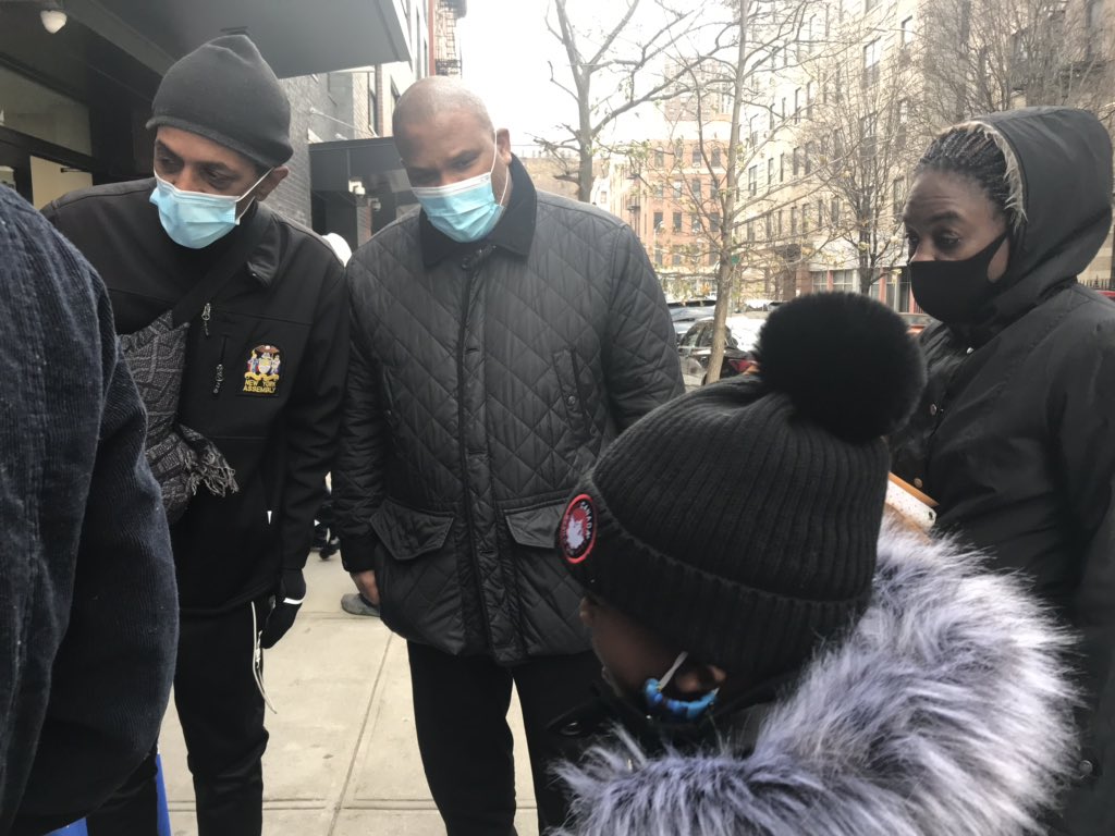moikgantsi's tweet photo. Assemblyman Al Taylor and HCCI President &amp; CEO Dr. Malcolm A. Punter at HCCI’S Community Toy Giveaway, now til 3PM at 256 W. 153rd Street, NYC 10039. https://t.co/YiUH9UMDkk