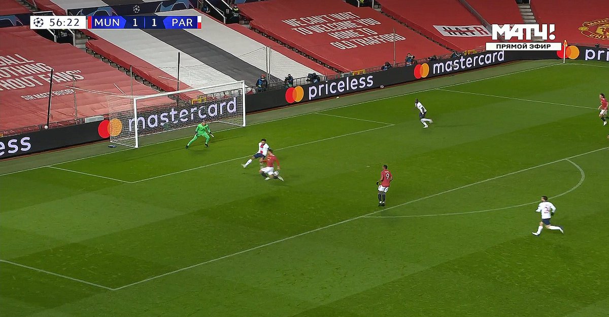 This one-time pass isn't specific to between the lines though. Martial's second chance vs PSG came via Bruno chasing after Cavani's attempt, taking the defender with him and then playing it off to Martial. Bruno's spatial awareness when receiving passes is always on show.