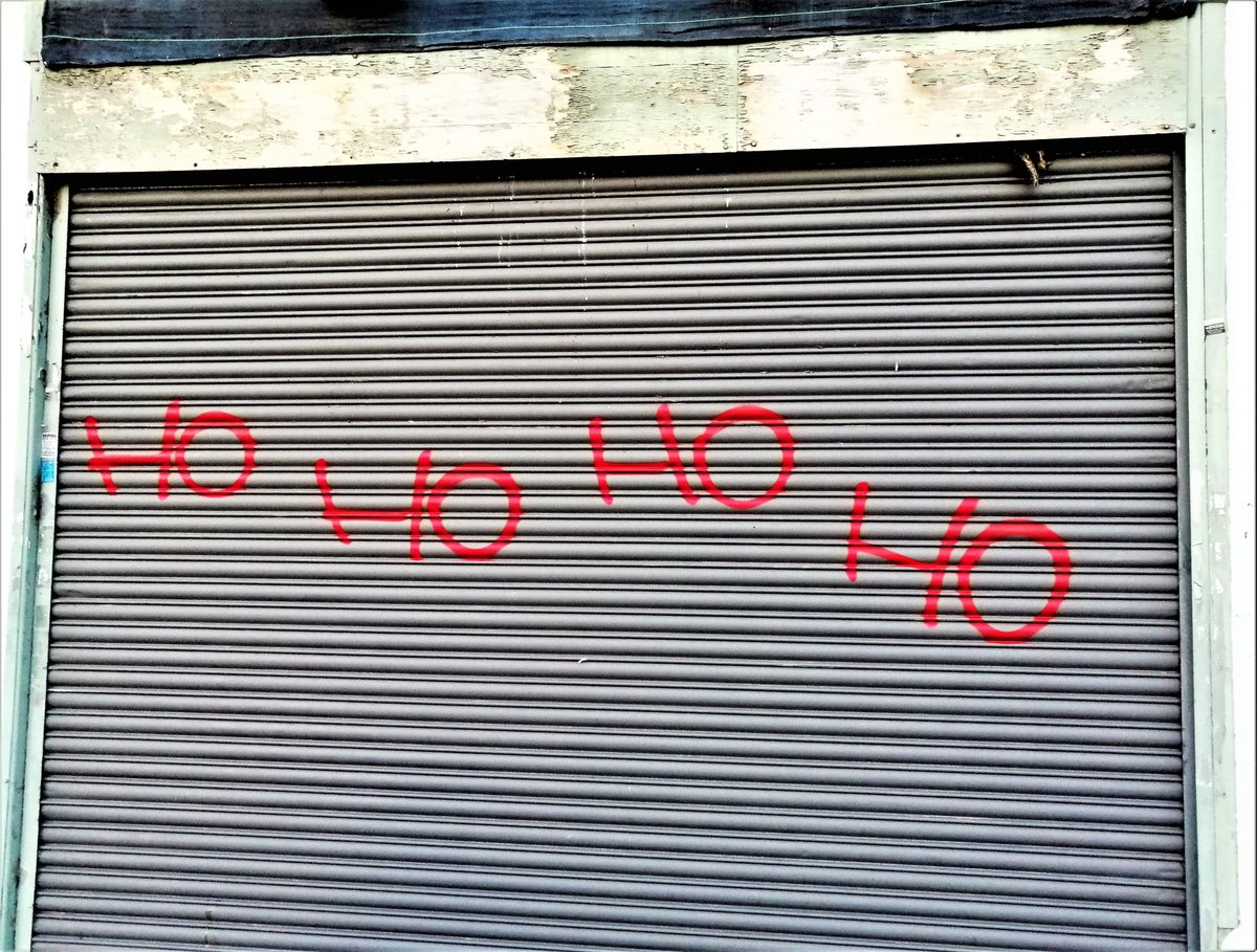 TheSantaCrisis's tweet photo. Merry Christmas from the North Pole!
#WhereAreTheMincePies
#GimmeTheMincePies
#AndASherryOrTwo
#DontYouKnowItsMe https://t.co/iOrUebn3za