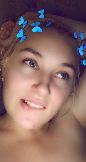 💋 #snapchat👻 #snap #snapchatfun #snapchatfilter #onlyconnect #pawgbooty #lingerie #lingeriemodel #tattooedgirls<a href="/tag/snapchat"class="tags">#snapchat</a><a href="/tag/snap"class="tags">#snap</a><a href="/tag/snapchatfun"class="tags">#snapchatfun</a><a href="/tag/snapchatfilter"class="tags">#snapchatfilter</a><a href="/tag/lingerie"class="tags"><span>#lingerie</span></a><a href="/tag/princess"class="tags"><span>#princess</span></a><a href="/tag/tattooedgirls"class="tags"><span>#tattooedgirls</span></a><a href="/tag/feetlovers"class="tags"><span>#feetlovers</span></a>